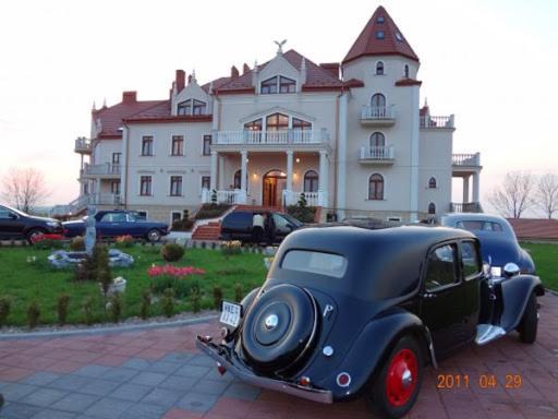 Palac Koronny Noclegi & Wypoczynek Wodzislaw Bagian luar foto
