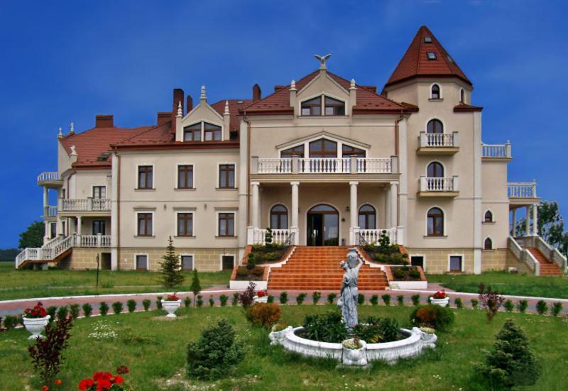 Palac Koronny Noclegi & Wypoczynek Wodzislaw Bagian luar foto